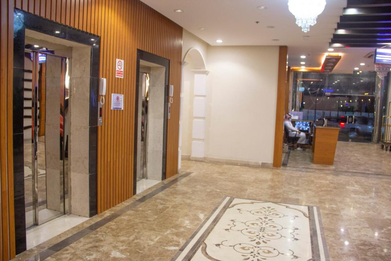 Iwan Alandalusia Hotel suites Almarwah Jeddah Bagian luar foto
